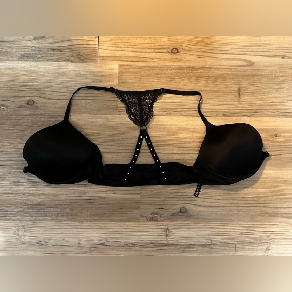 Victoria's Secret Bombshell Bra - Picture 5 of 6